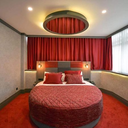 A11 Hotel Atasehir อิสตันบูล ภายนอก รูปภาพ