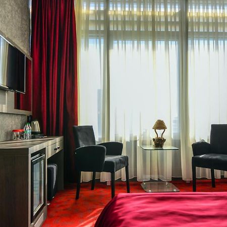 A11 Hotel Atasehir อิสตันบูล ภายนอก รูปภาพ
