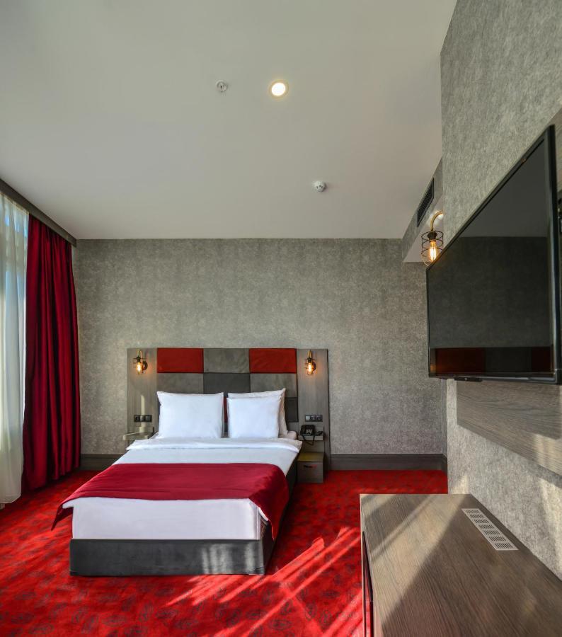 A11 Hotel Atasehir อิสตันบูล ภายนอก รูปภาพ