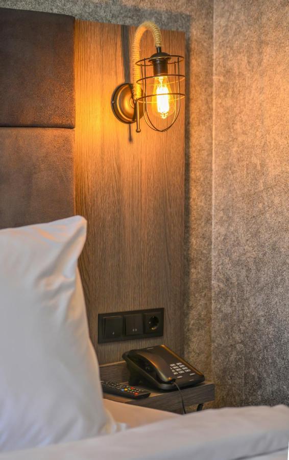 A11 Hotel Atasehir อิสตันบูล ภายนอก รูปภาพ