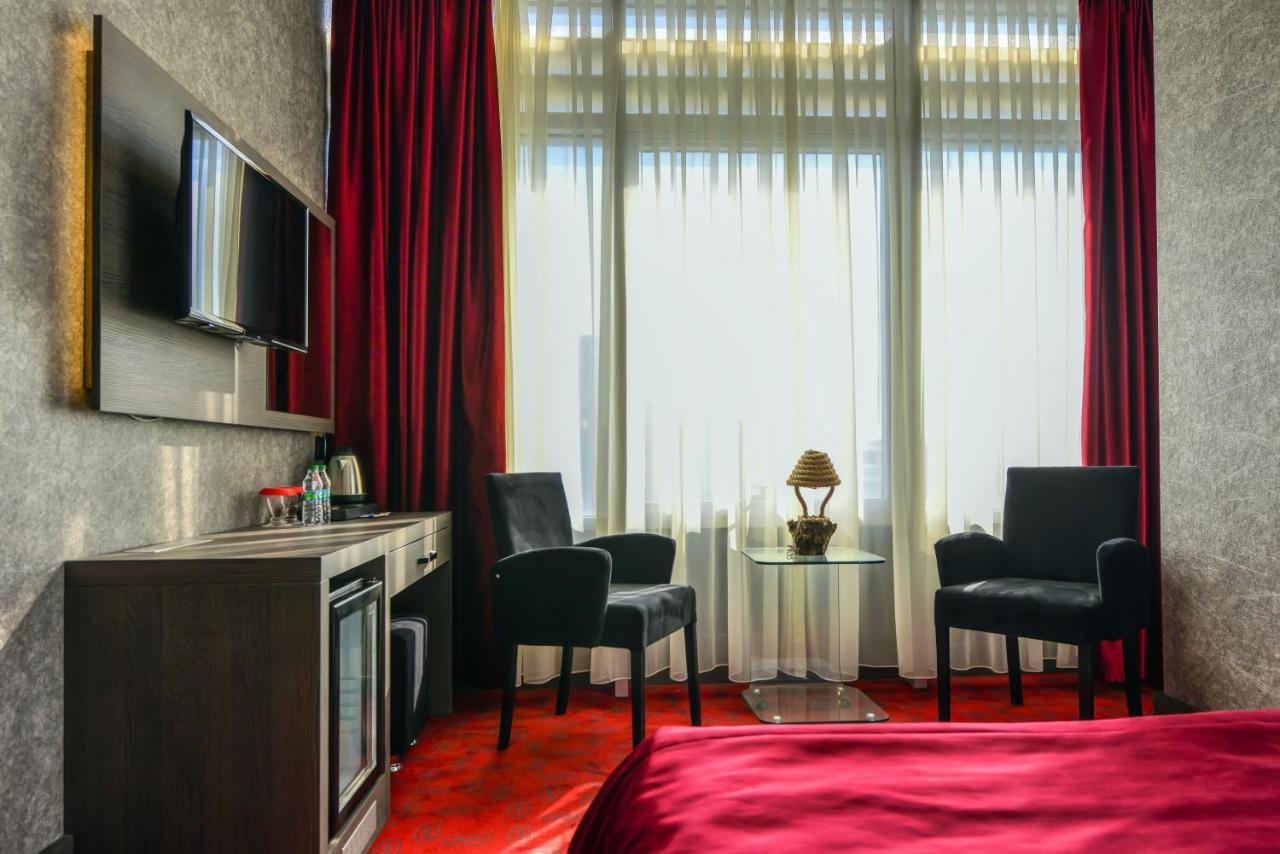 A11 Hotel Atasehir อิสตันบูล ภายนอก รูปภาพ